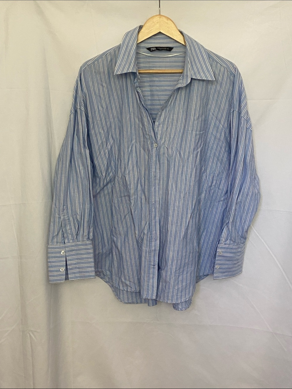 Zara Blue and White Striped Women's Button-Down Shirt